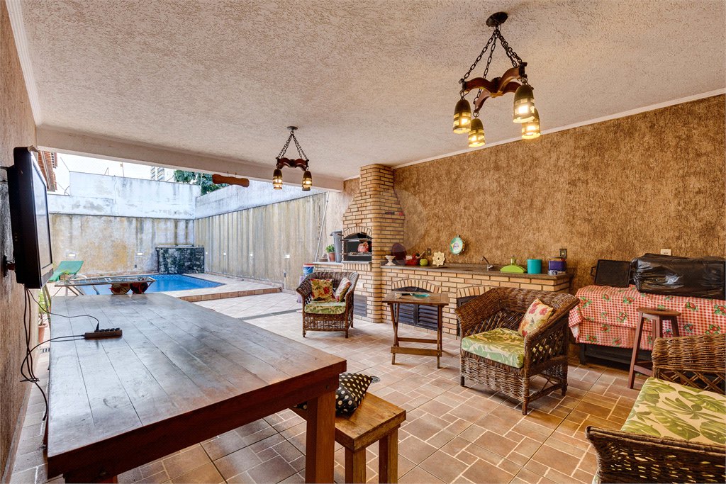 Casa de Vila à venda com 4 quartos, sendo 2 suítes,  no condomínio City Campo Grande, São Paulo - SP
