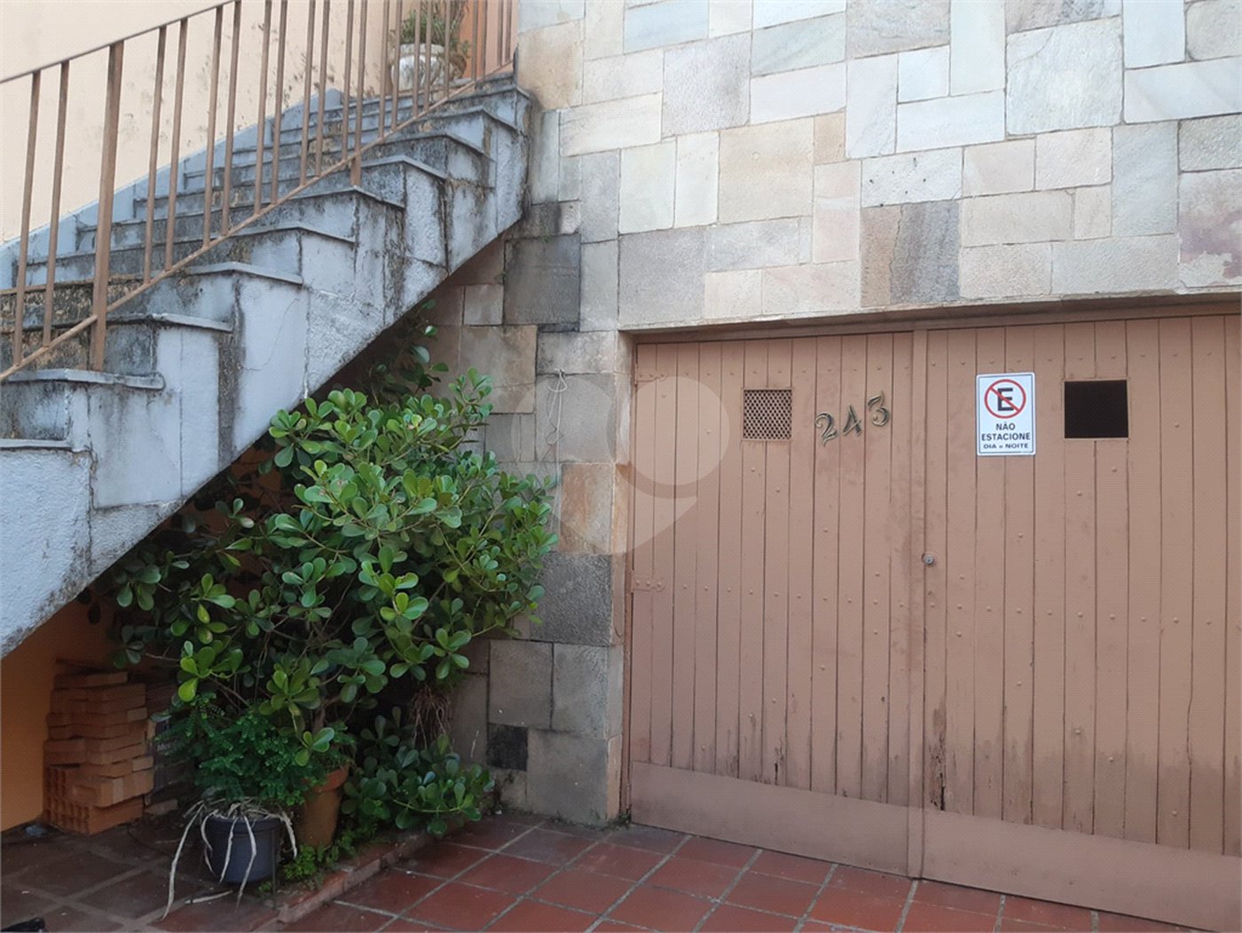 Casa à venda com 3 quartos, sendo 1 suíte, em Horto Florestal, São Paulo, SP