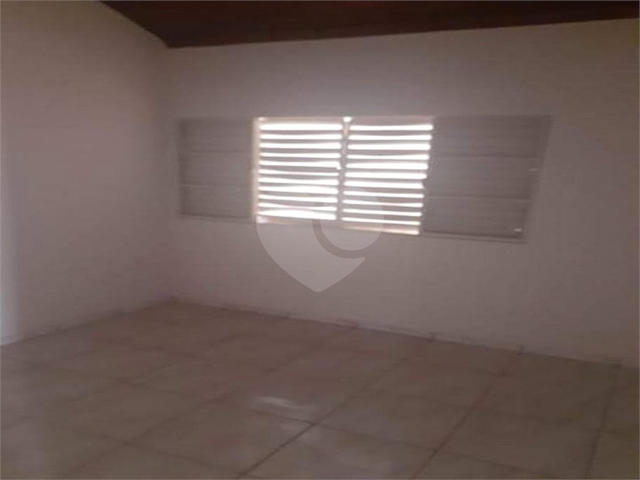 CASA À VENDA – BAIRRO SANTA FELÍCIA
