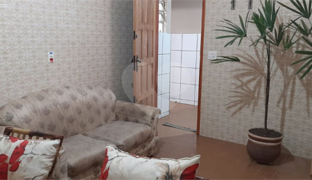 Casa à venda com 3 quartos, sendo 1 suíte,  no Centro, São Carlos, SP