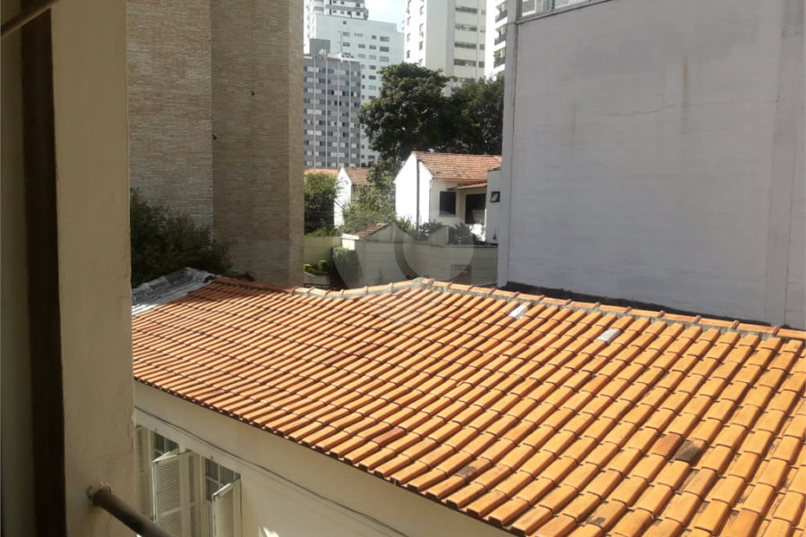 APARTAMENTO DE 3 QUARTOS À VENDA NO PARAÍSO