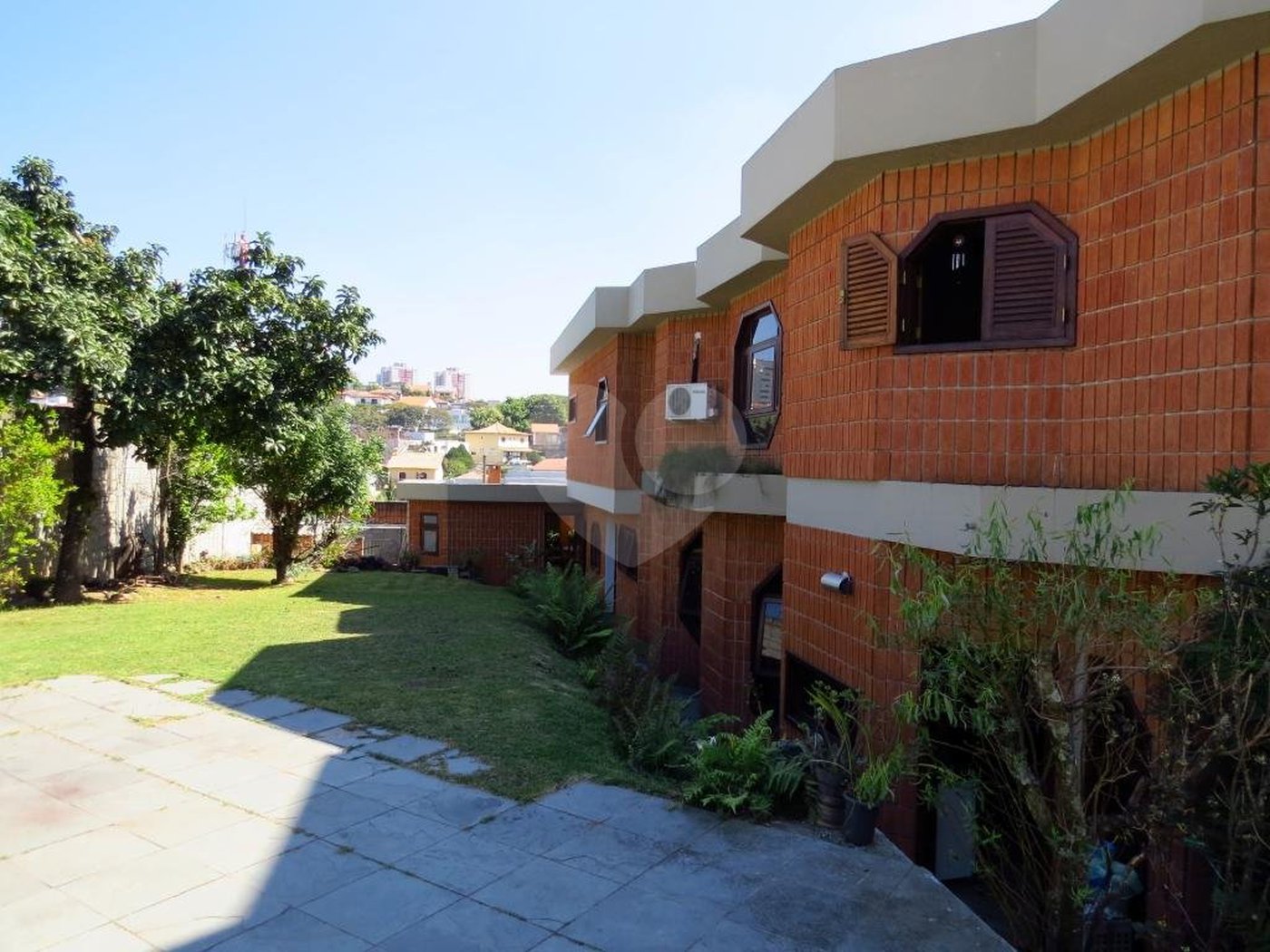 Casa de Vila à venda com 5 quartos, sendo 3 suítes, em Morumbi, São Paulo, SP