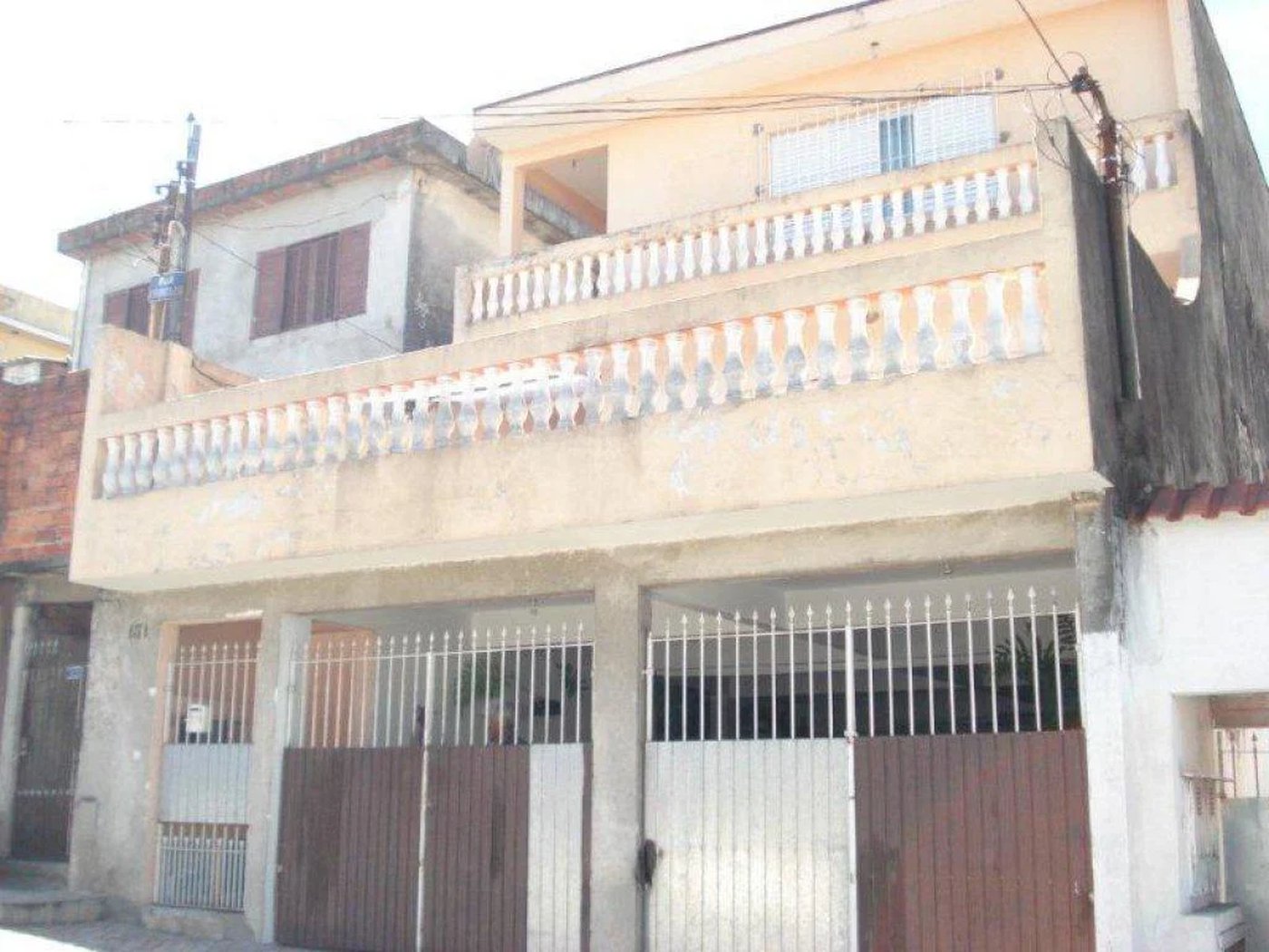 OPORTUNIDADE SOBRADO 3 Dormitórios. Ótima Localização e Fácil Acesso.