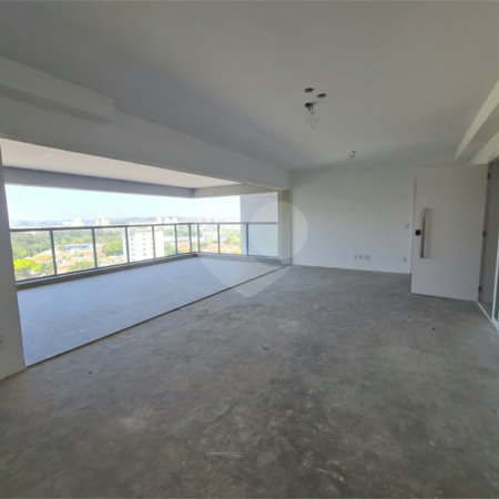 Apartamento à venda com 3 suítes em Jardim Marajoara, São Paulo, SP