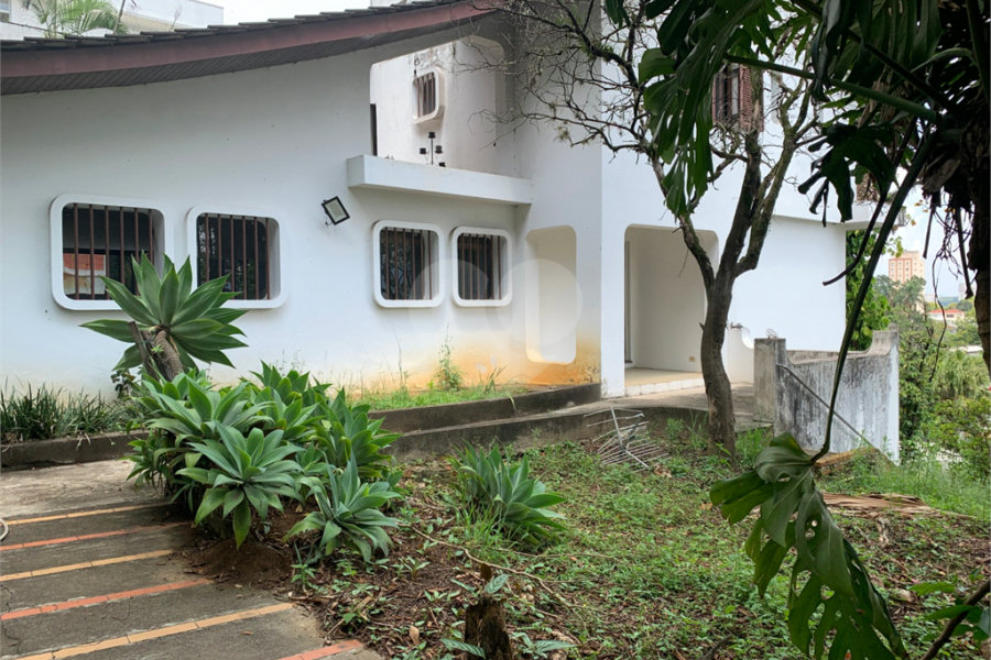 Sobrado à venda com 3 suítes em Tremembé, São Paulo, SP