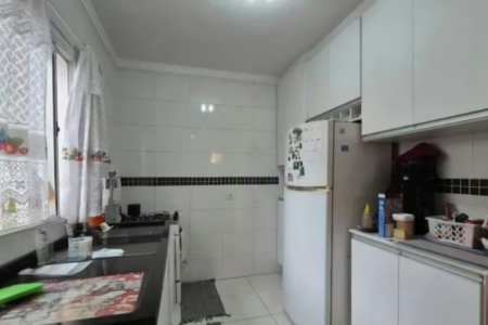 Casa à venda com 2 suítes em Jardim Monte Alegre, São Paulo, SP