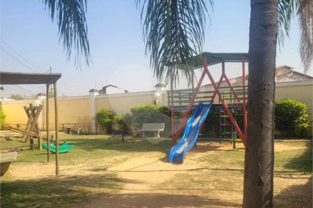Indaiatuba - Venda - Apartamento no Condomínio Portal das Flores com 64 m², 3 dorms, sendo 2 com armários planejados, , WC social, cozinha planejada e totalmente integrada com a lavanderia, varanda, , 02 vagas de garagem. Excelente localização, a poucos metros do Shopping Polo, mercados, padaria,