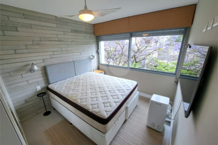 Apartamento mobiliado de 85 m² no Itaim Bibi | 3 dormitórios, 1 suíte e 1 vaga
