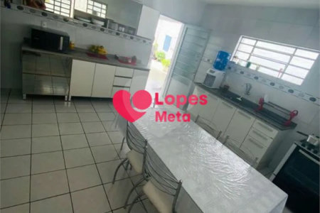 CASA A VENDA, NO BAIRRO JARDIM SATÉLITE, 3 DORMITORIOS 1 SENDO SUÍTE, 4VAGAS DE GARAGEM, SJC/SP