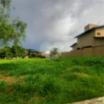 Lindo terreno de 450m², localizado no Condomínio Vilaggio Caprirccio