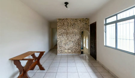 Casa à venda com 200m², 4 quartos e 2 vagas
