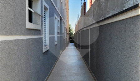 Casa à venda com 2 suítes no condomínio Residencial Sophia, São Paulo - SP