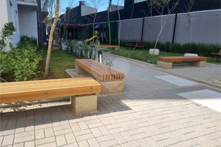 1 DORMITÓRIO NO IPIRANGA COM ARMÁRIOS - 45 M² - COM 1 VAGA