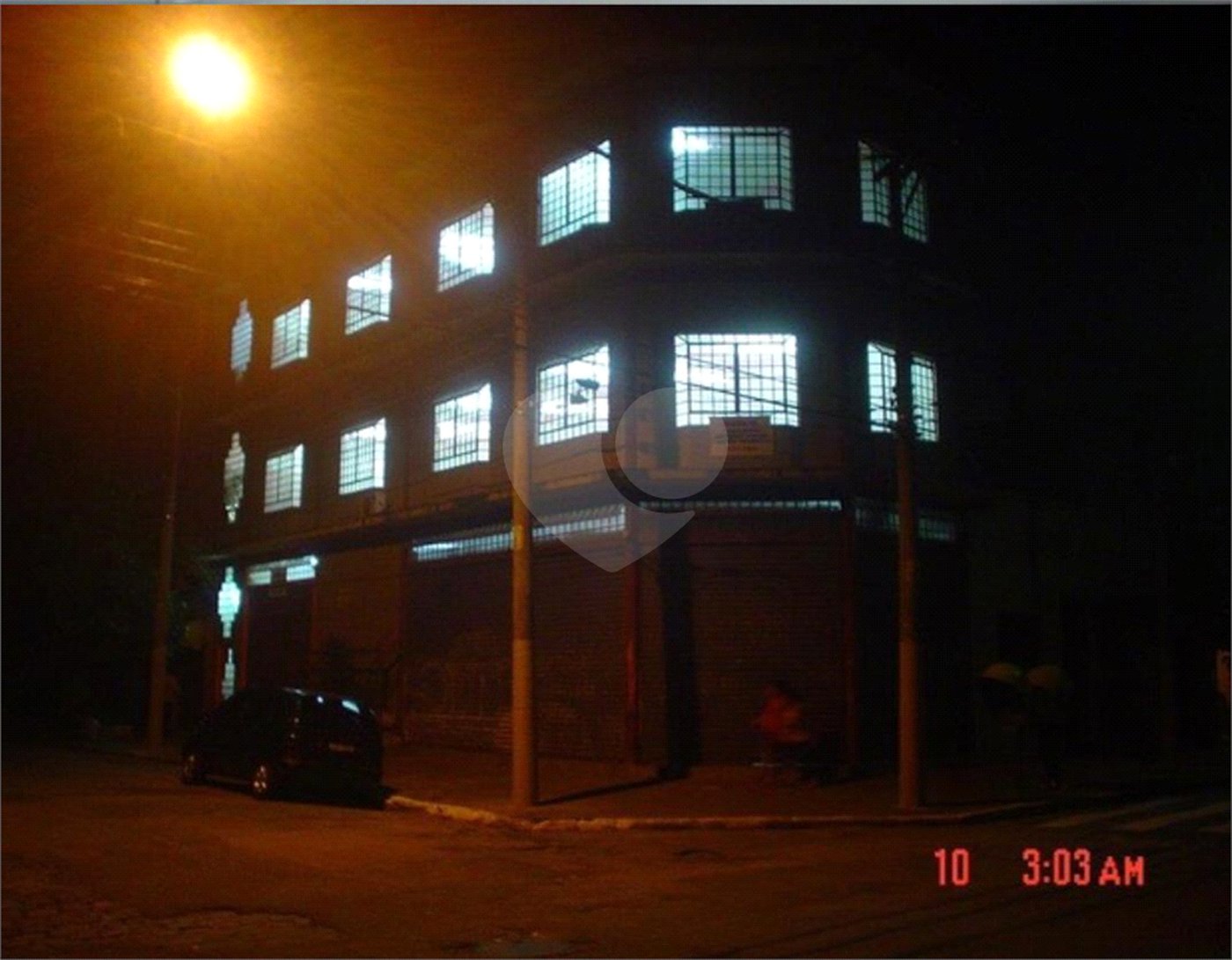 SALÃO COMERCIAL BRÁS COM INQUILINO À VENDA