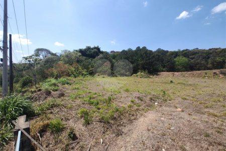 Área industrial e comercial em Atibaia com 15 mil metros, excelente localização com frente para rodovia Fernão Dias