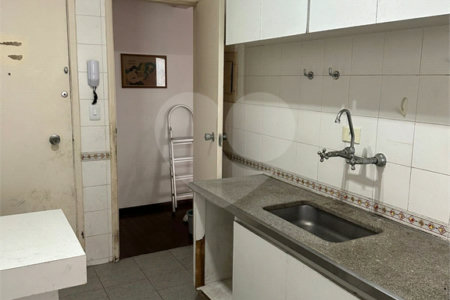 Amplo e Clássico: Apartamento de 90 m² em Higienópolis!