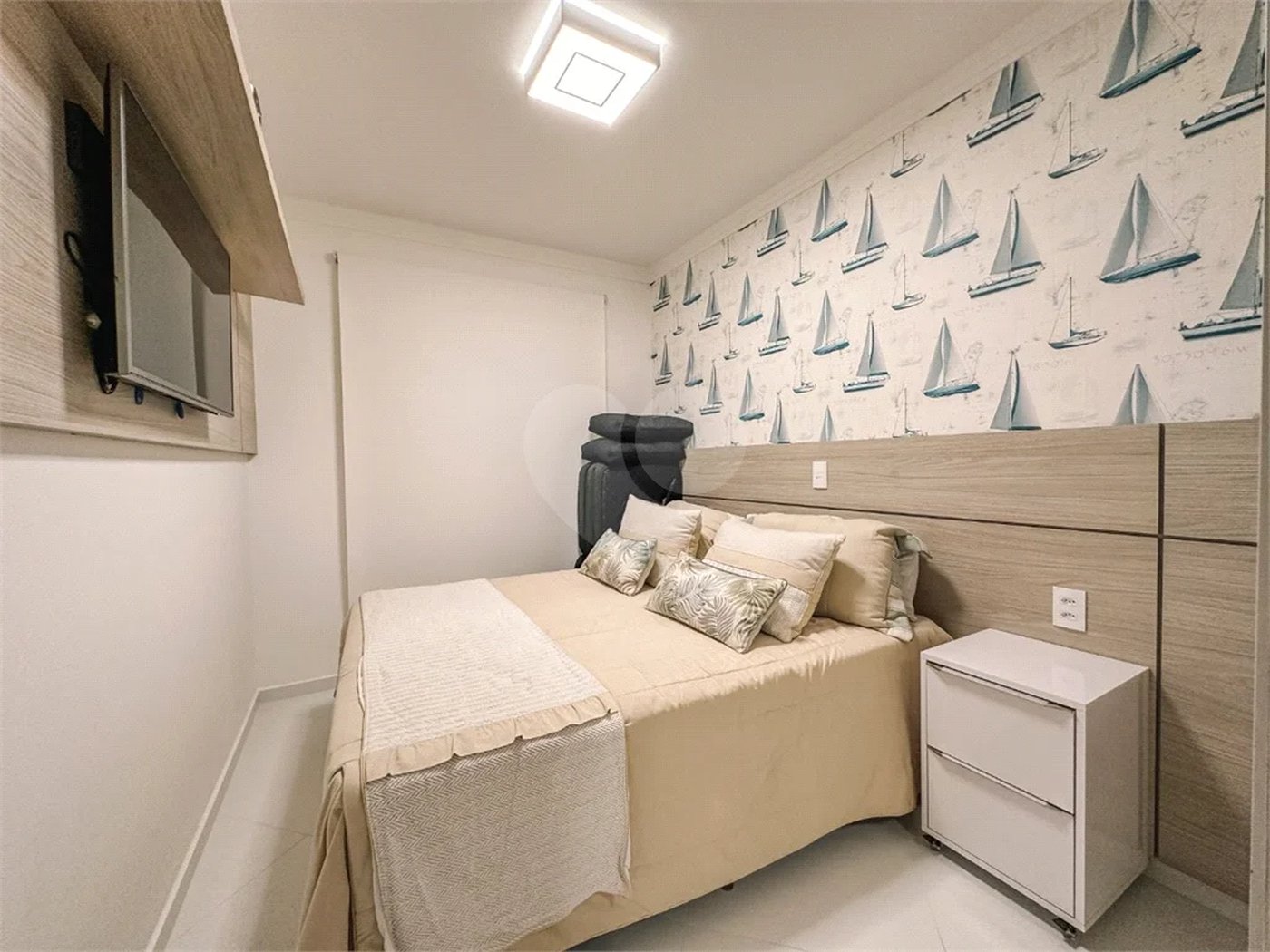 Apartamento à venda com 3 quartos, sendo 2 suítes,  em Riviera de São Lourenço, Bertioga, SP