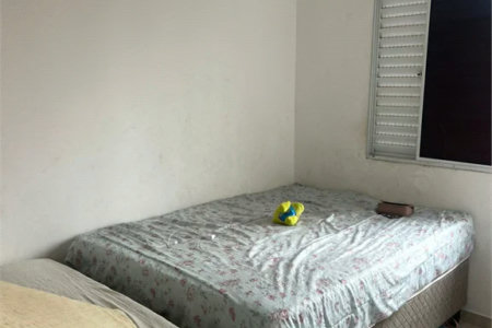 Casa à venda com 2 quartos no condomínio Recanto das Graças, Cotia - SP