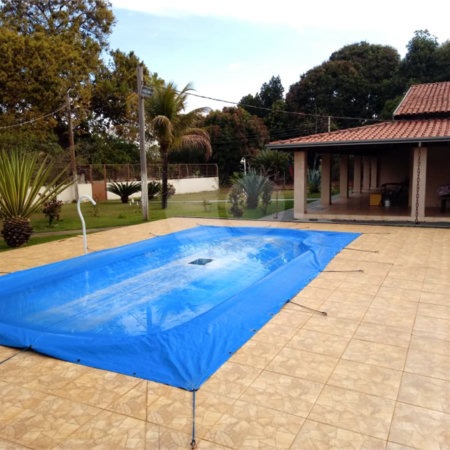 Chácara Balneário do 29 com piscina.