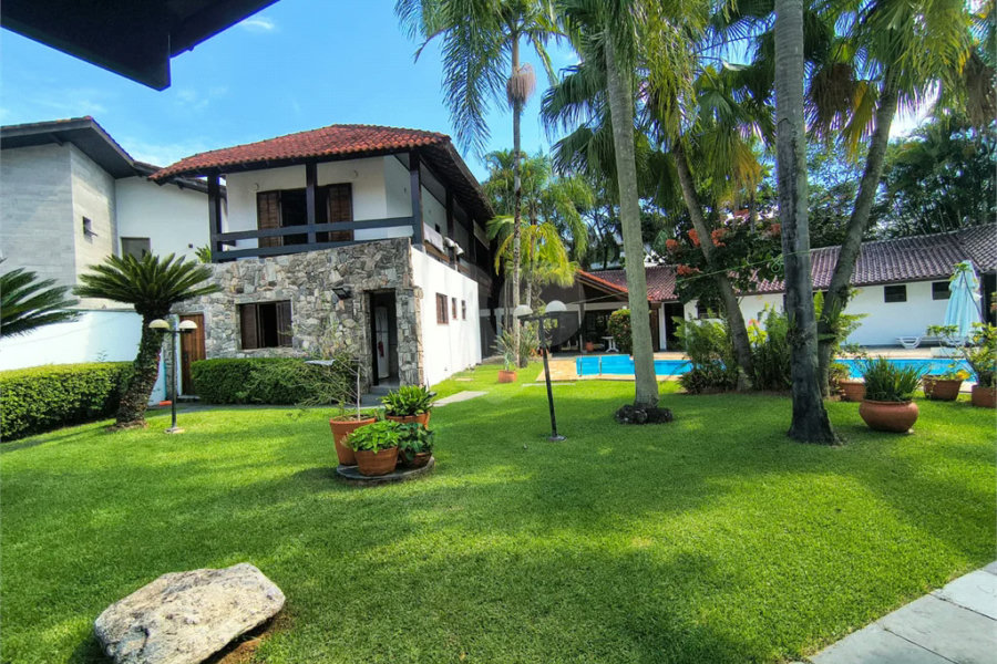 Casa à venda com 6 suítes em Costa do Sol, Bertioga, SP