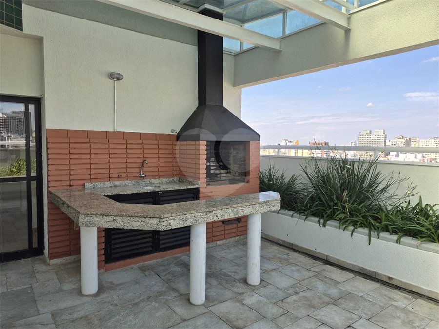 Apartamento 2 quartos, sacada e vaga em Santa Cecília