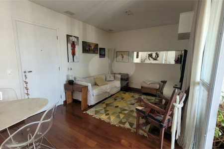 Apartamento à venda com 2 quartos, sendo 1 suíte, em Morumbi, São Paulo, SP