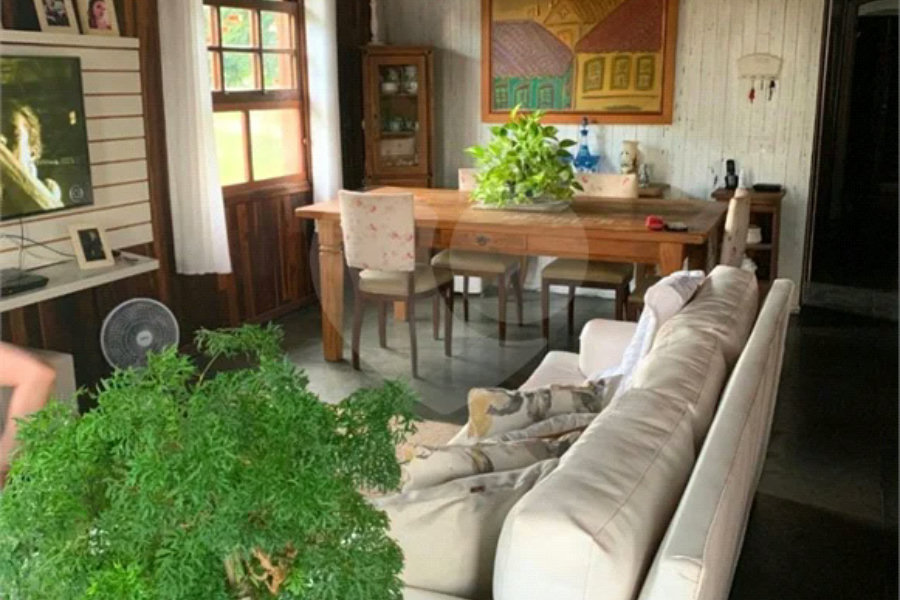Casa com 3 dormitórios à venda em Águas de São Pedro