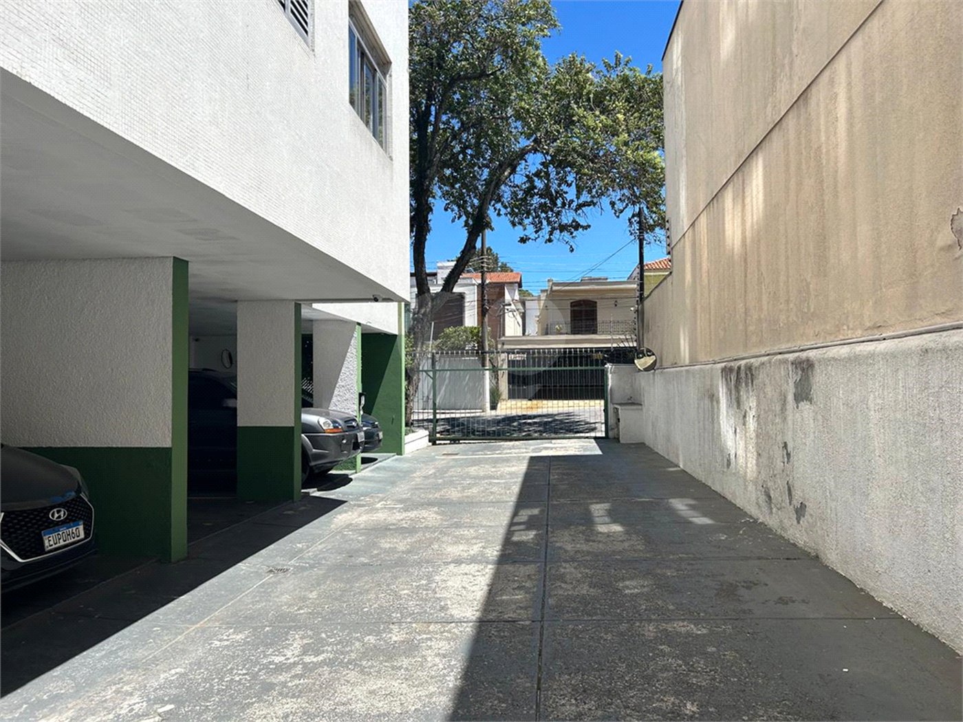 Onde o sossego encontra a praticidade: Seu novo refúgio no Planalto Paulista!Andar alto,vista privilegiada, 2 dormitorios,1 sala,cozinha e banheiro,SEM VAGA.