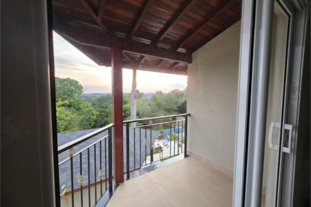 Casa à venda com 4 suítes no condomínio Residencial Jardim Primavera, Louveira - SP