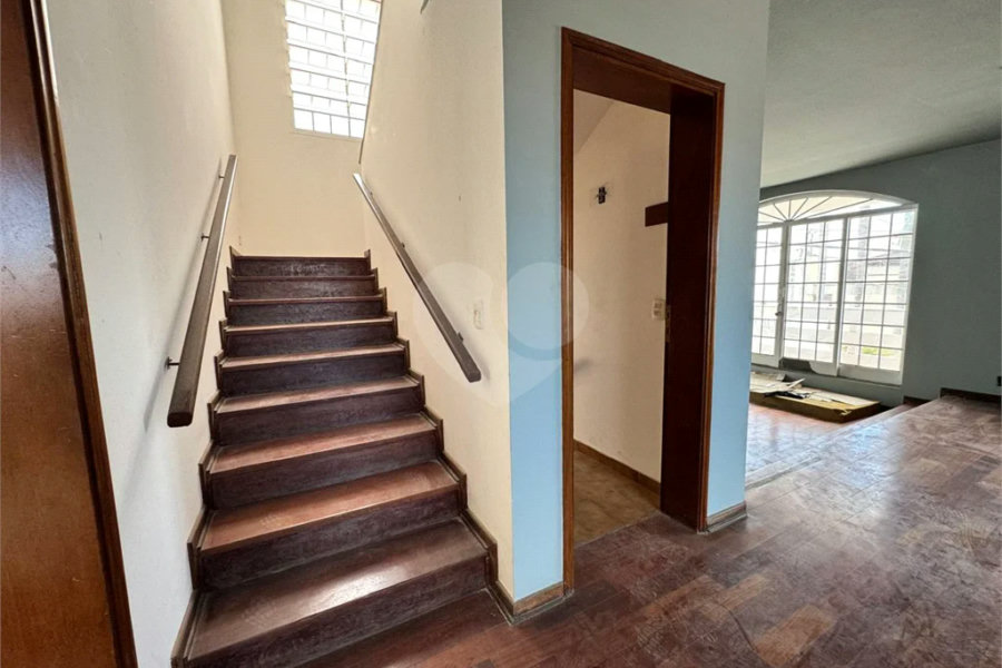Sobrado Residencial e Comercial em Área Nobre de Piracicaba, para venda e locação.