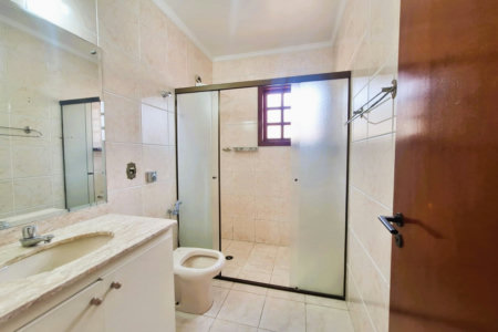 Casa à venda com 4 suítes, sendo 1 suíte externa, no Jardim Bonfiglioli, São Paulo - SP