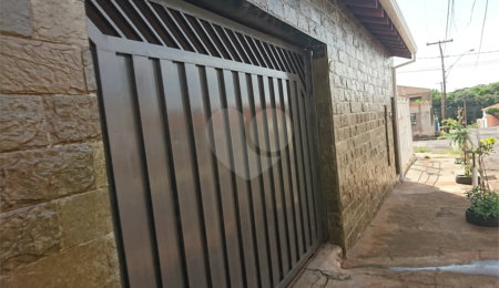 Casa à venda com 4 quartos, sendo 2 suítes, em Jardim Brasil (vila Xavier), Araraquara, SP