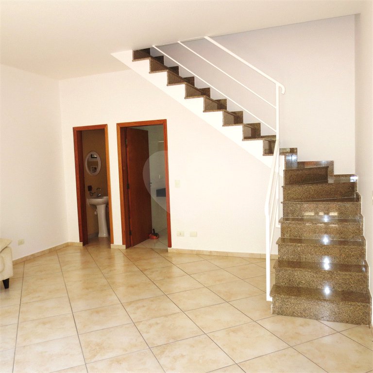 Sobrado à venda na Saúde -2/3 Quartos, 1/2 suítes, 2 Vagas na garagem - metrô Praça da Árvore