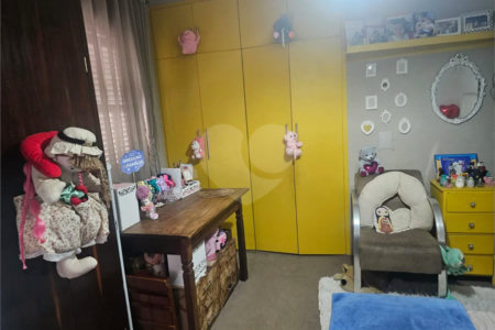 Sobrado à venda com 3 suítes em Jabaquara, São Paulo, SP