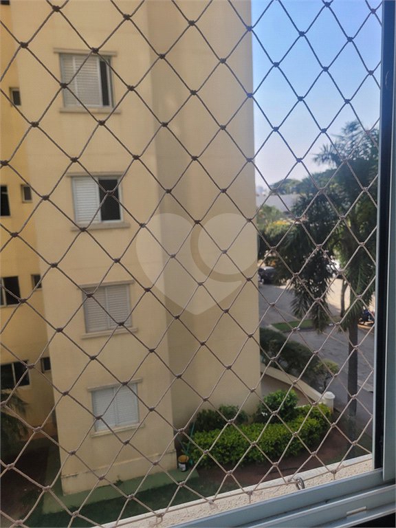 Indaiatuba - Venda - Apartamento no Condomínio Portal das Flores com 64 m², 3 dorms, sendo 2 com armários planejados, , WC social, cozinha planejada e totalmente integrada com a lavanderia, varanda, , 02 vagas de garagem. Excelente localização, a poucos metros do Shopping Polo, mercados, padaria,