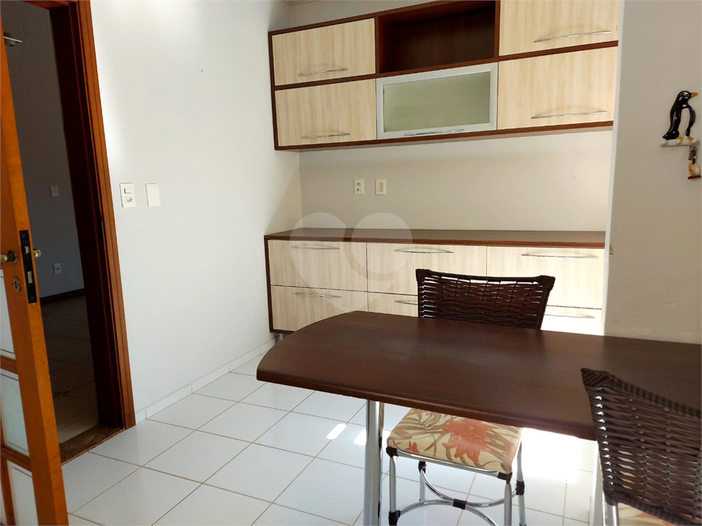 Casa charmosa e elegante localizada no deslumbrante Condomínio Villagio Capriccio Louveira SP