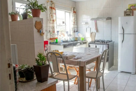 Casa à venda com 3 quartos, sendo 2 suítes, em Vila Yara, Osasco, SP