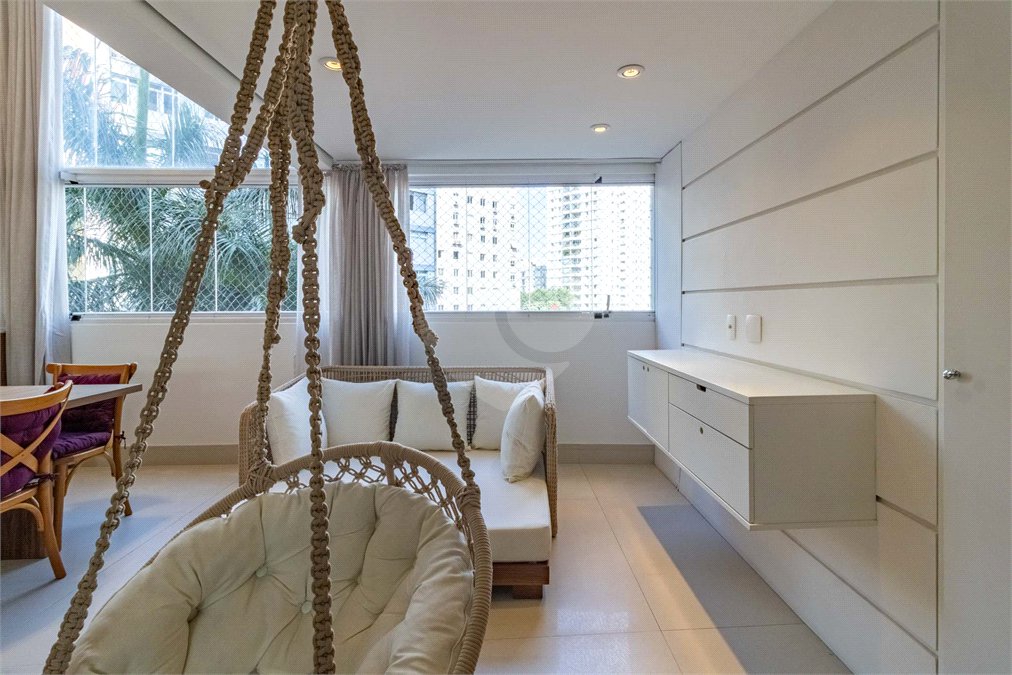 APARTAMENTO PARA LOCAÇÃO COM 151M2 - 3 QUARTOS ( 2 SUÍTES ) - 3 VAGAS NO JARDIM AMÉRICA.