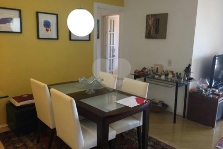 Apartamento com 3 quartos