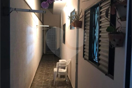 Casa térrea para venda.