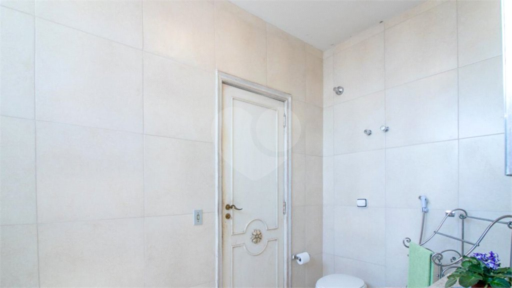 Apartamento localizado no Bairro Nobre de Higienópolis