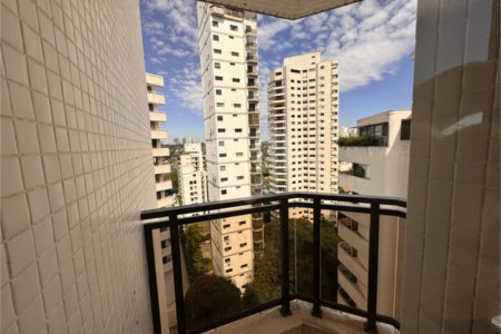 Higienópolis: Apartamento de 350 m2, 4 suítes, 5 vagas.