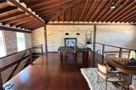 Casa para venda no Condomínio Vivenda do Broa.