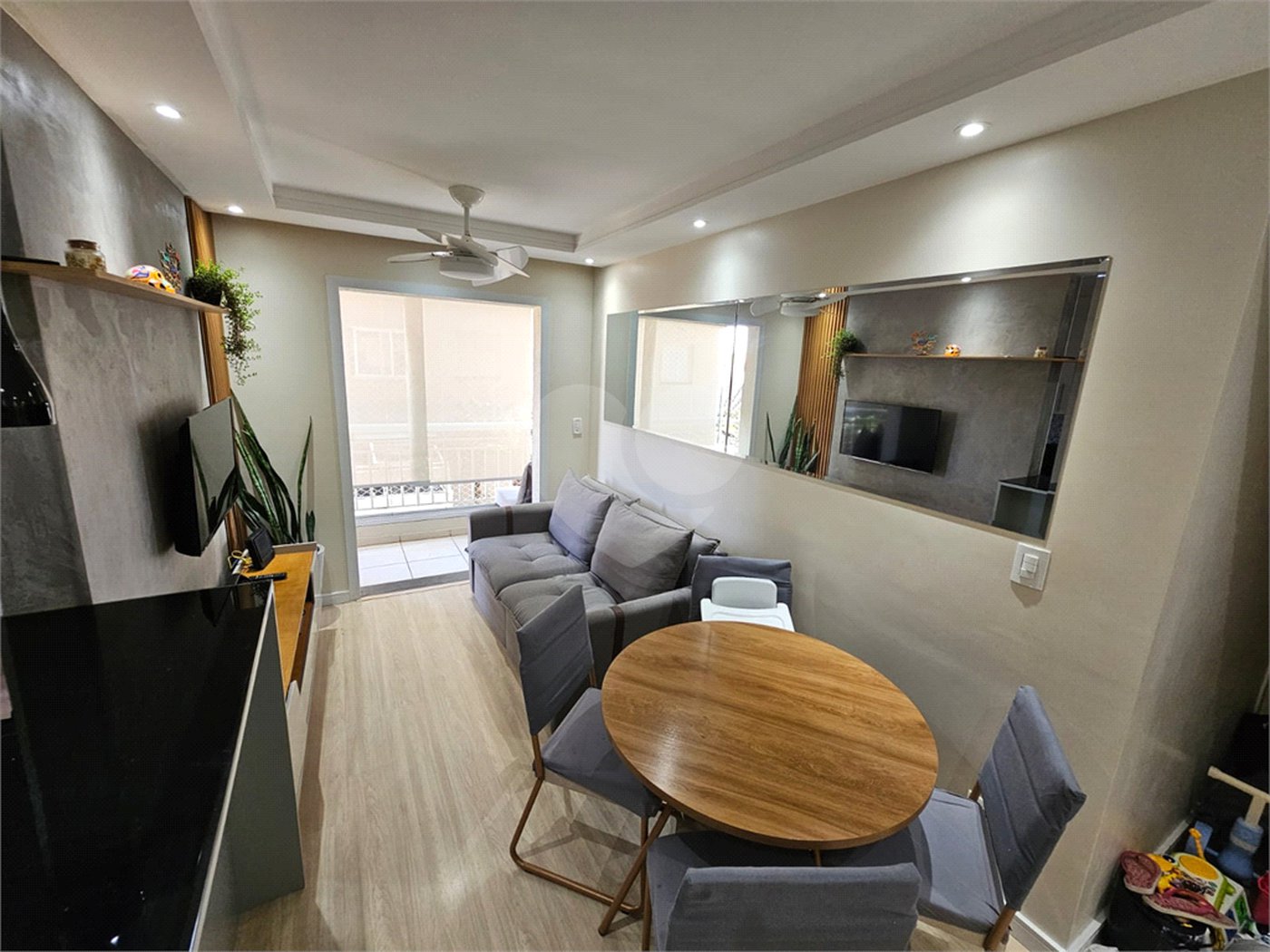 Apartamento a venda ao lado do Shopping Andorinha 2 quartos 1 vaga