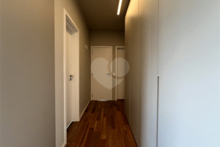 Apartamento de Alto Padrão próximo à Praça Pereira Coutinho