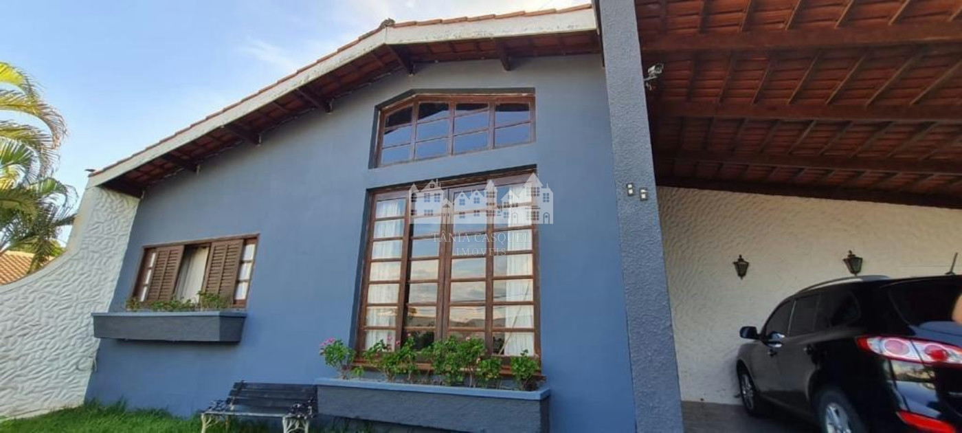 Casa à venda com 3 quartos, sendo 1 suíte, em Vila Santista, Atibaia, SP