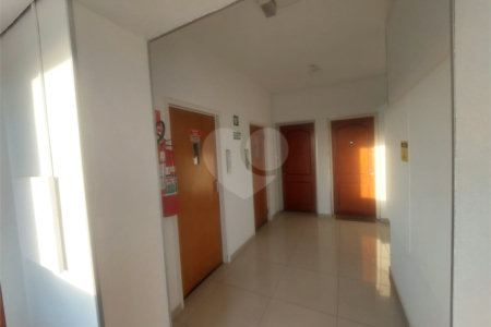 Apartamento Edifício Roberto Martinez .