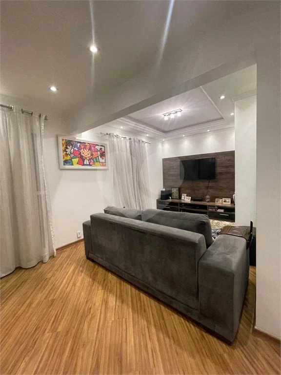 Cobertura na Mooca para locação ou compra
