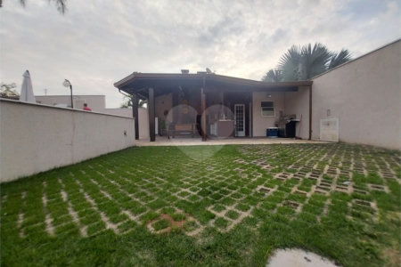 Casa Térrea Disponível para Locação e Venda no Condomínio Vilaggio Capriccio