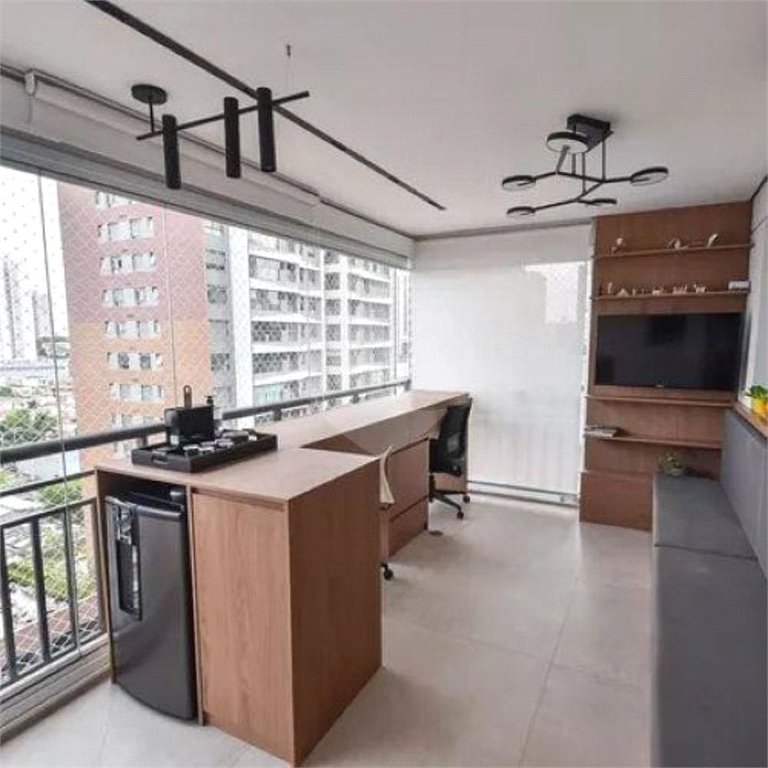 Apartamento no Ipiranga de 94m2 com 2 dorms, 1 suíte, 3 banheiros, 2 vagas. Estuda permuta.